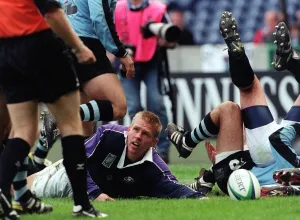 Glenn Metcalfe scores Scotland's 4th versus Uruguay try 8th October 1999 Glenn Metcalfe scores Scotland's 4th versus Uruguay try 8th October 1999