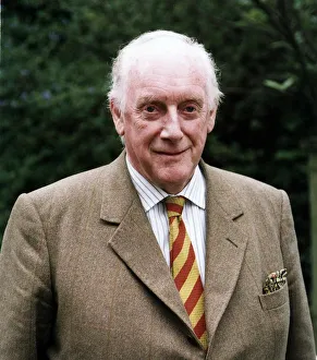 Graham Crowden actor who appears with Stephanie Cole in the BBCs Waiting For God Graham Crowden actor who appears with Stephanie Cole in the BBCs Waiting For God