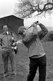 Graham Hill and Larry Webb. January 1975 75-00355-003 Graham Hill and Larry Webb. January 1975 75-00355-003