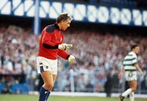 Graham Roberts wearing goalkeepers jersey October 1987 Graham Roberts wearing goalkeepers jersey October 1987