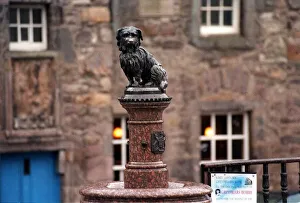 Greyfriars Bobby monument Edinburgh October 1998 Greyfriars Bobby monument Edinburgh October 1998