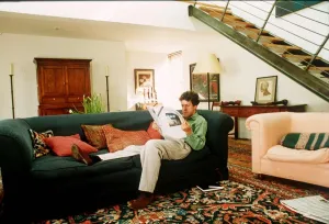 Griff Rhyss Jones comedian /Actor relaxing at his home dbase msi A©Mirrorpix Griff Rhyss Jones comedian /Actor relaxing at his home dbase msi A©Mirrorpix