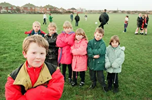 Mirror/0600to0699 00639/hands off playing field defiant youngsters Mirror/0600to0699 00639/hands off playing field defiant youngsters