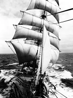 The Higher Merchant Marine School training ship SS Dar Pomorza August 1996 The Higher Merchant Marine School training ship SS Dar Pomorza August 1996