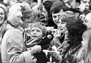Images Dated 28th October 1981: HRH Princess Diana, The Princess of Wales, meets the well wishers at St David