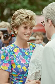 Images Dated 20th July 1992: HRH The Princess of Wales, Princess Diana, visits The Lighthouse project for AIDS victims