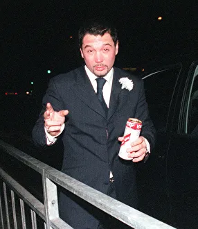 Huey Singer with Fun Lovin Criminals December 1999 on night out in Glasgow Huey Singer with Fun Lovin Criminals December 1999 on night out in Glasgow