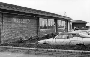 Iceland supermarket The Parkway Centre in Coulby Newham, Middlesbrough. 18th April 1986 Iceland supermarket The Parkway Centre in Coulby Newham, Middlesbrough. 18th April 1986