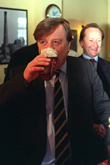 INFLATION BUSTER KEN CLARKE MP STRUGGLES WITH HIS PINT IN THE MAWSON ARMS PUB CHISWICK INFLATION BUSTER KEN CLARKE MP STRUGGLES WITH HIS PINT IN THE MAWSON ARMS PUB CHISWICK