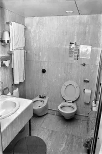 Interior view showing one of the cabin bathrooms aboard the luxury passenger liner QE2 Interior view showing one of the cabin bathrooms aboard the luxury passenger liner QE2