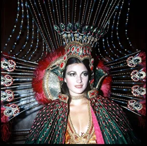 Jane Seymour actress in costume for James Bond film Live Jane Seymour actress in costume for James Bond film Live