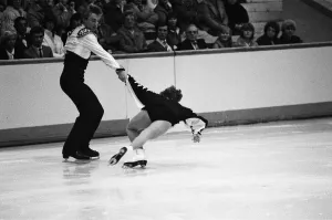 Jayne Torvill and Christopher Dean ice skating in Nottingham. 20th November 1983 Jayne Torvill and Christopher Dean ice skating in Nottingham. 20th November 1983