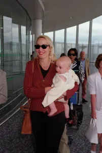Jerry Hall Model June 98 Arriving at heathrow airport from Nice with her new baby Jerry Hall Model June 98 Arriving at heathrow airport from Nice with her new baby
