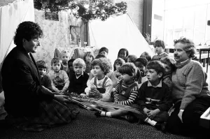 Jewish faith lesson for Rawthorpe children. Pupils of Rawthorpe C of E Infants School Jewish faith lesson for Rawthorpe children. Pupils of Rawthorpe C of E Infants School
