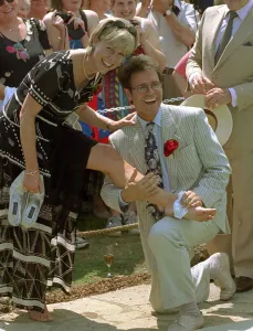 Jill Dando and Sir Cliff Richard - July 1997 Jill Dando TV Presenter cools her feet then Jill Dando and Sir Cliff Richard - July 1997 Jill Dando TV Presenter cools her feet then