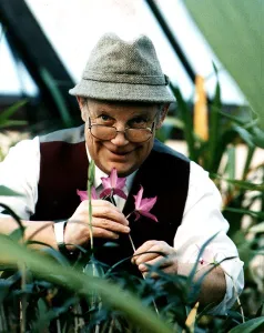 Jim McColl Beechgrove Garden television presenter with flowers tweed hat glasses at Jim McColl Beechgrove Garden television presenter with flowers tweed hat glasses at
