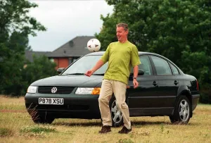 Mirror/0100to0199 00160/jim white tv presenter volkswagen passat car Mirror/0100to0199 00160/jim white tv presenter volkswagen passat car