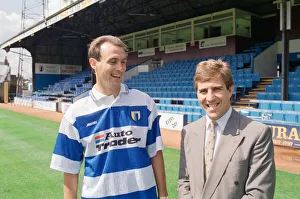 Jimmy Quinn signing for Reading Football Club. July 1992 Jimmy Quinn signing for Reading Football Club. July 1992