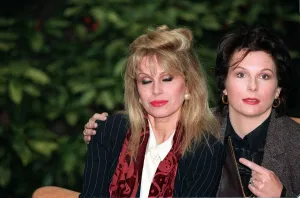 Mirror/0000to0099 00046/joanna lumley jennifer saunders actresses jan 94 Mirror/0000to0099 00046/joanna lumley jennifer saunders actresses jan 94