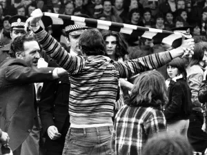 Jock Stein shouting at pitch invading supporter May 1977 Jock Stein shouting at pitch invading supporter May 1977