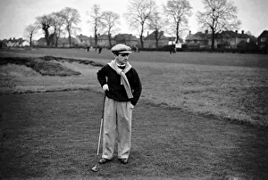Jockey Gordon Richards seen here playing golf at Romford. October 1937 OL304J-001 Jockey Gordon Richards seen here playing golf at Romford. October 1937 OL304J-001