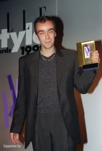 John Hannah Actor September 98 At the Elle Awards holding award he received for John Hannah Actor September 98 At the Elle Awards holding award he received for