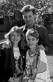 JOHN LESLIE, CARON KEATING, YVETTE FIELDING, BLUE PETER PRESENTERS 19/04/1989 JOHN LESLIE, CARON KEATING, YVETTE FIELDING, BLUE PETER PRESENTERS 19/04/1989
