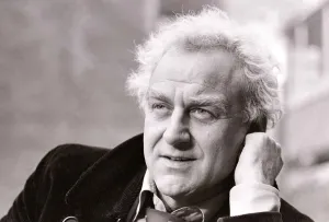 John Thaw actor - November 1980 Head on hand Looking wistfully into space John Thaw actor - November 1980 Head on hand Looking wistfully into space