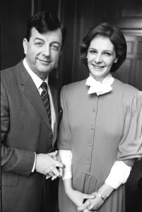 JOHN WAKEHAM AND HIS WIFE ALISON WARD. 18/3/1987 JOHN WAKEHAM AND HIS WIFE ALISON WARD. 18/3/1987