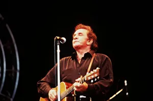 Johnny Cash country singer on stage at Glastonbury 1994 Johnny Cash country singer on stage at Glastonbury 1994