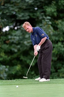 Johnny Herbert Motor Racing F1 July 1997 Playing golf Johnny Herbert Motor Racing F1 July 1997 Playing golf