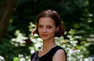 Julie Cox Actress August 98 Who will be staring in The Scarlet Pimpernel in a new Julie Cox Actress August 98 Who will be staring in The Scarlet Pimpernel in a new
