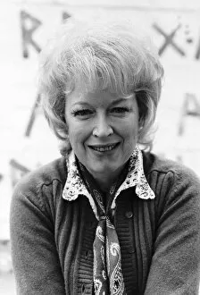 Images Dated 1st December 1971: June Whitfield the British actress / comedian - December 1971 Dbase Msi