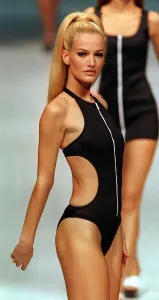 Karen Mulder Models designs by the designer Genny October 1995 Karen Mulder Models designs by the designer Genny October 1995