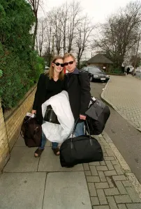 Kate Winslet Actress March 98 Moving in with her new boyfriend Jim Threapleton Kate Winslet Actress March 98 Moving in with her new boyfriend Jim Threapleton