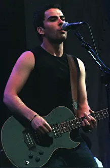 Mirror/0100to0199 00104/kelly jones indie group stereophonics stage t Mirror/0100to0199 00104/kelly jones indie group stereophonics stage t