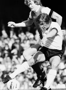 Kenny Dalglish footballer Liverpool FC and Willie Young Arsenal FC 1981 Kenny Dalglish footballer Liverpool FC and Willie Young Arsenal FC 1981