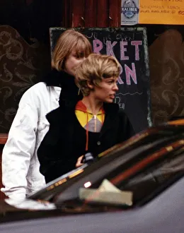 Kylie Minogue actress singer disguises herself with a wig Kylie Minogue actress singer disguises herself with a wig