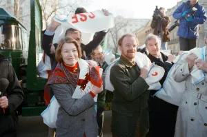 Labour party, Glenda Jackson and Robin Cook and party delivering a mass petition against Labour party, Glenda Jackson and Robin Cook and party delivering a mass petition against