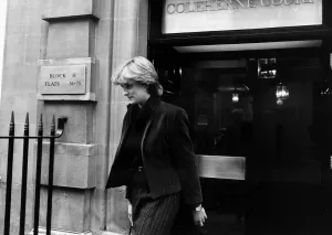 Lady Diana Spencer Princess Diana goes shopping leaving Coleherne Court Flat Lady Diana Spencer Princess Diana goes shopping leaving Coleherne Court Flat