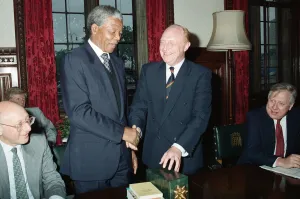 Leader of the Labour party Neil Kinnock meets Nelson Mandela. 4th July 1990 Leader of the Labour party Neil Kinnock meets Nelson Mandela. 4th July 1990
