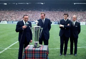 Leeds United manager Don Revie receives the Manager of the Year Awardbefore the Charity Leeds United manager Don Revie receives the Manager of the Year Awardbefore the Charity