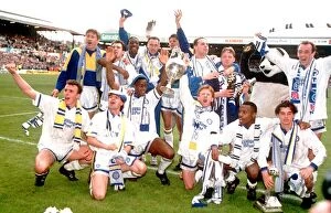 Images Dated 2nd May 1992: Leeds United team celebrate with the league division one championship trophy