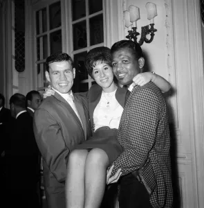 Left to right, British boxer Terry Downes, singer Helen Shapiro Left to right, British boxer Terry Downes, singer Helen Shapiro