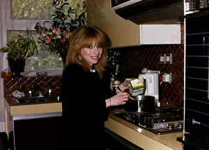 Lena Zavaroni singer actress dbase A©Mirrorpix Lena Zavaroni singer actress dbase A©Mirrorpix