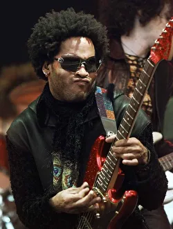 Lenny Kavitz performing on stage June 1999 at the Glastonbury music Festival Lenny Kavitz performing on stage June 1999 at the Glastonbury music Festival