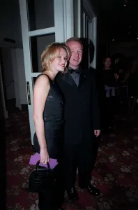 Les Dennis Comedian/TV Presenter September 1998 Arriving at the TV Quick Awards in Les Dennis Comedian/TV Presenter September 1998 Arriving at the TV Quick Awards in