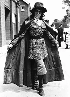 Linda Chandler actress at Royal Ascot in 1971 Tapestry jacket corduroy Linda Chandler actress at Royal Ascot in 1971 Tapestry jacket corduroy