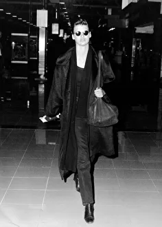 Linda Evangelista leaving Heathrow for New York on Concorde *** Local Caption *** Linda Evangelista leaving Heathrow for New York on Concorde *** Local Caption ***