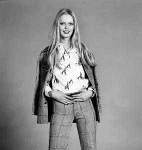 Lise-Lotte. Swedish model wearing flaired trouser suit. March 1975 75-01268-002 Lise-Lotte. Swedish model wearing flaired trouser suit. March 1975 75-01268-002
